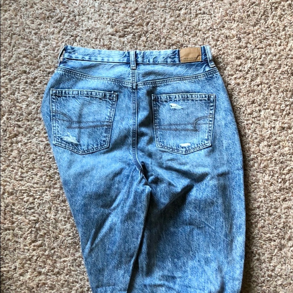 American Eagle Curvy Mom jeans